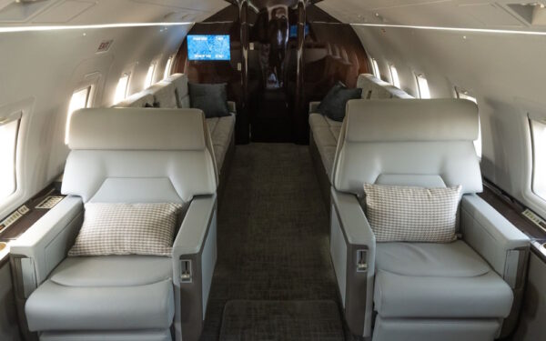 1997 Bombardier CL 604 Inside