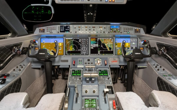 G650ER cockpit